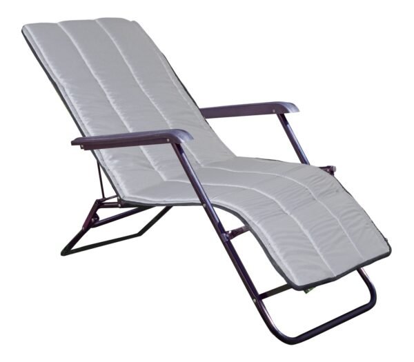A light checkered folding chair for sunbathing in nature stands Poduszka Pikowaz Pianki 165x50 cm
